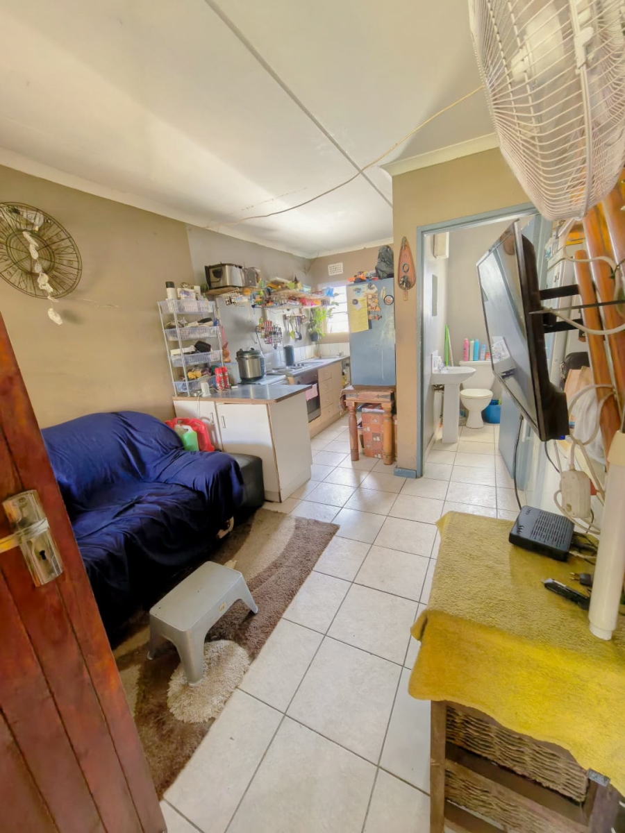 2 Bedroom Property for Sale in Pelican Park Western Cape